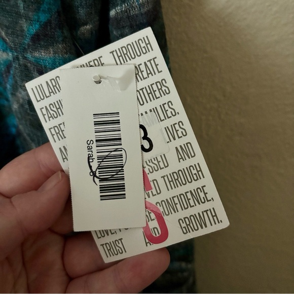 LuLaRoe Sarah long cardigan sweater with a geometric pattern Small - Picture 4 of 6